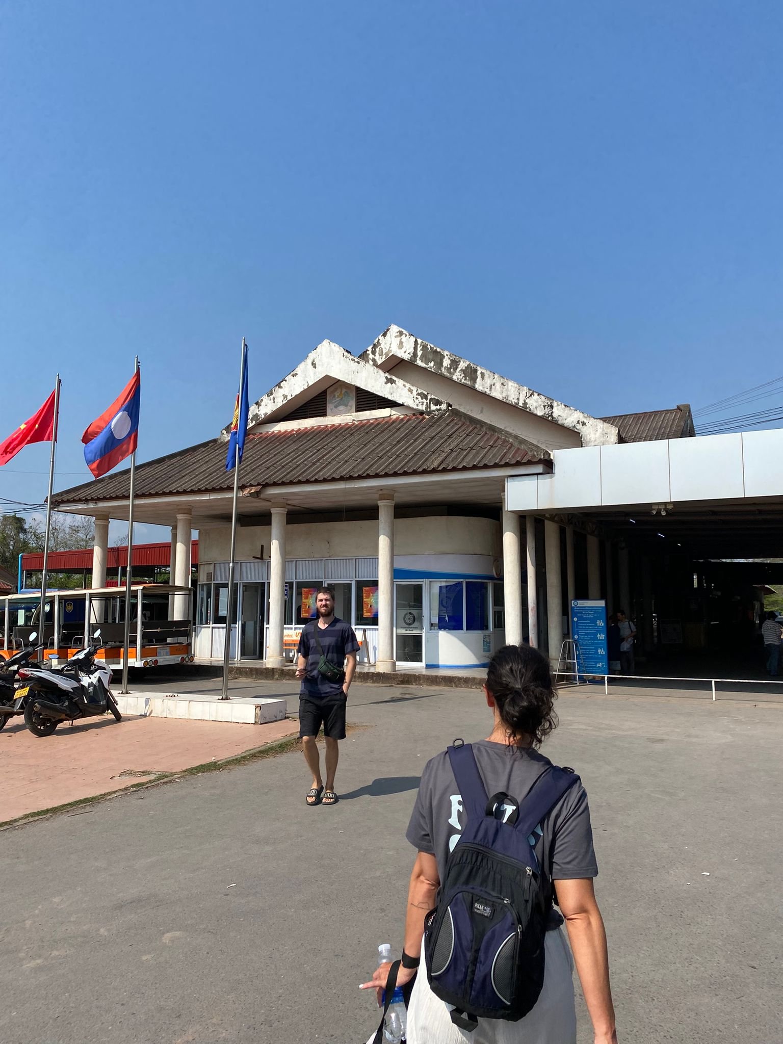 Haiphong visa run vehicle on the QL1A road